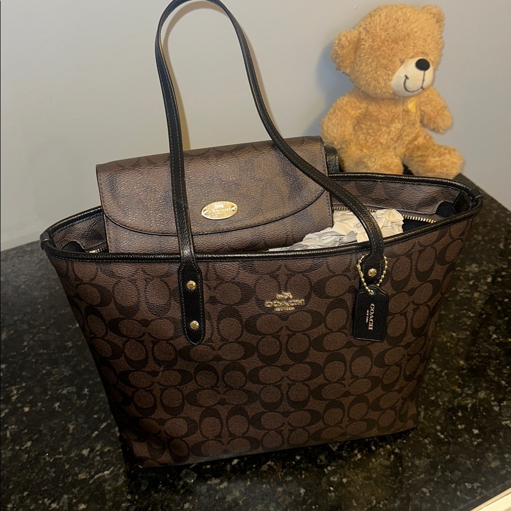Coach Signature Brown Tote and Wallet